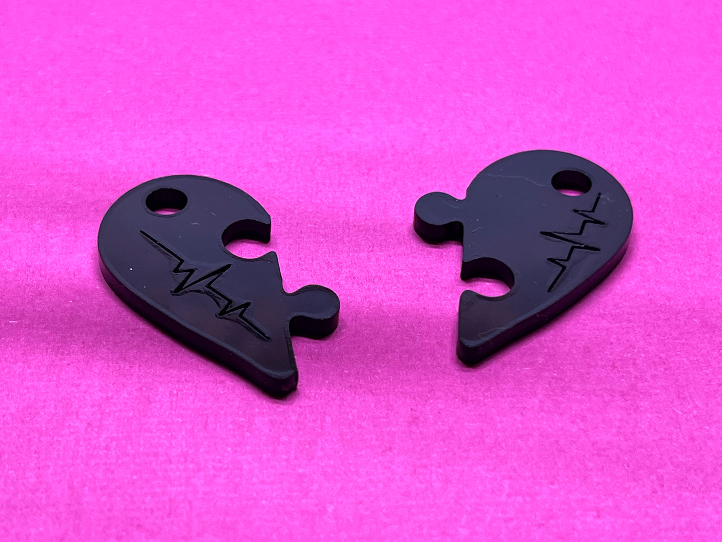 Puzzle Heart Keychain Set – Matching Acrylic Heart with Engraved Pulse – Couples, Friends, Long-Distance Gift – Keep One, Gift One